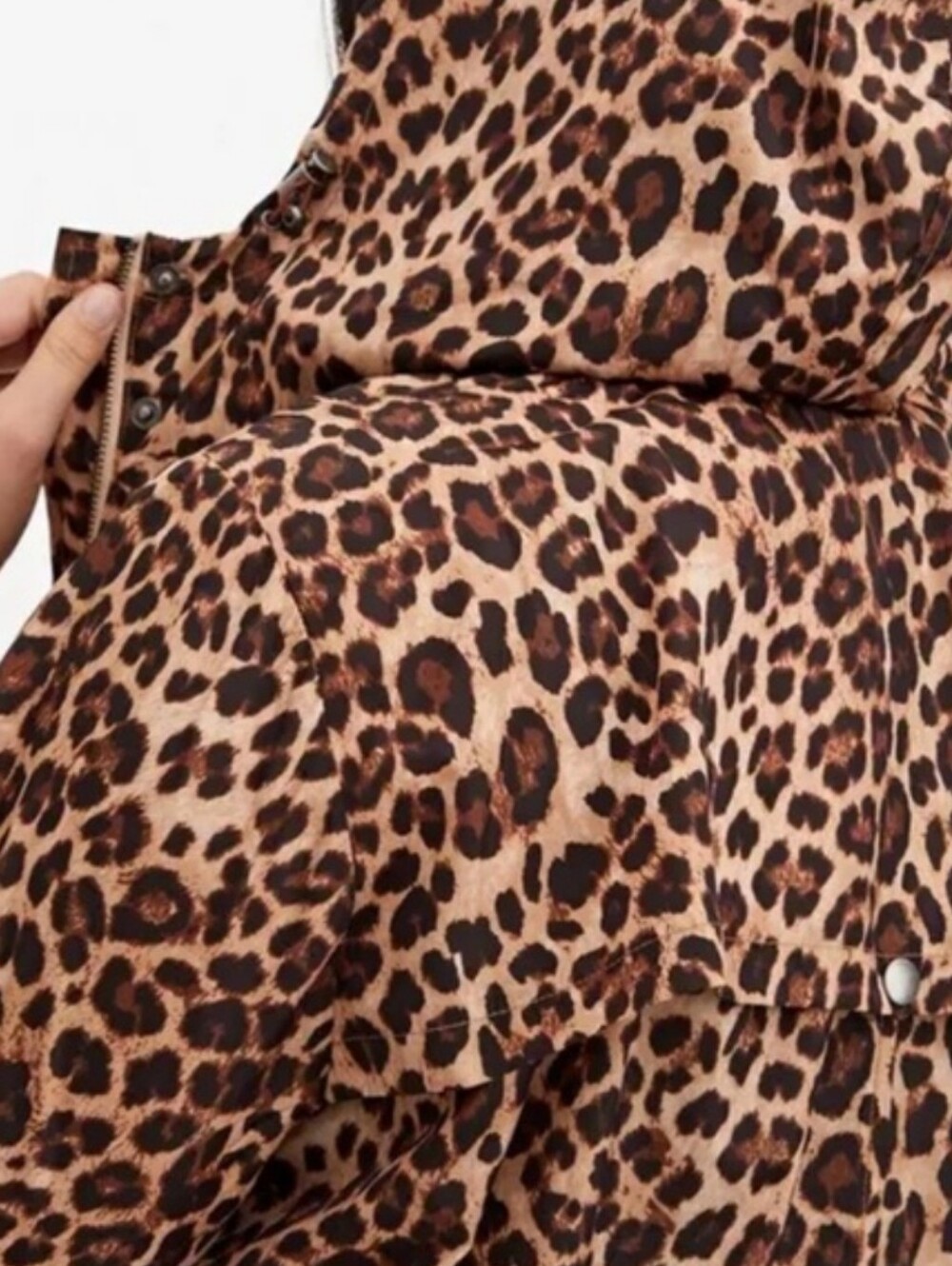 Torrid Hooded Lightweight Leopard Anorak Raincoat Size 2X - Picture 3 of 14